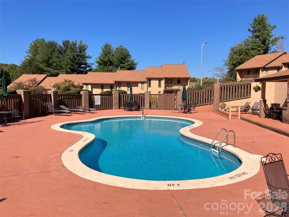 51 Pebble Creek Drive Asheville, NC 28803