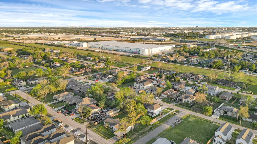 7954 Booker St Houston, TX 77028
