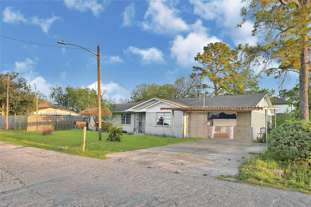 7954 Booker St Houston, TX 77028
