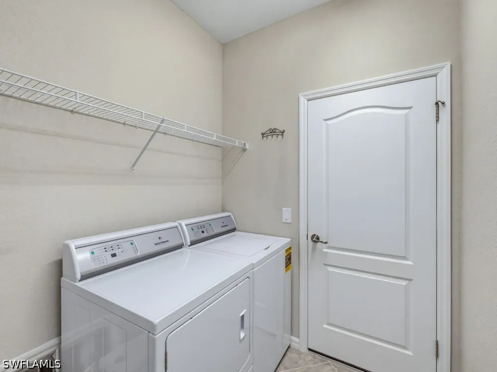 Santiago Circle Naples, FL 34113