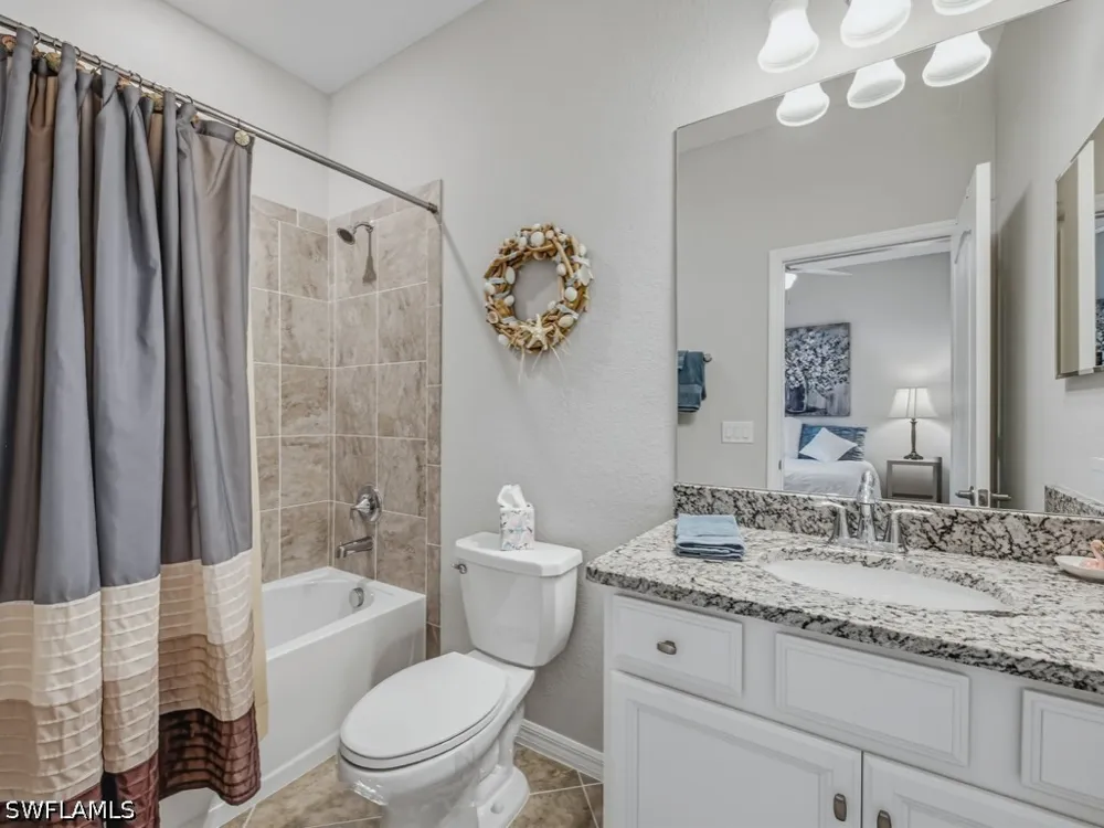 Santiago Circle Naples, FL 34113