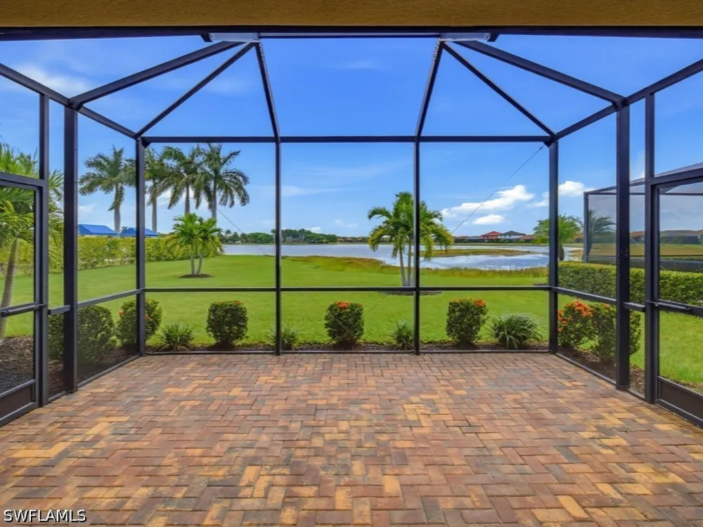 Santiago Circle Naples, FL 34113
