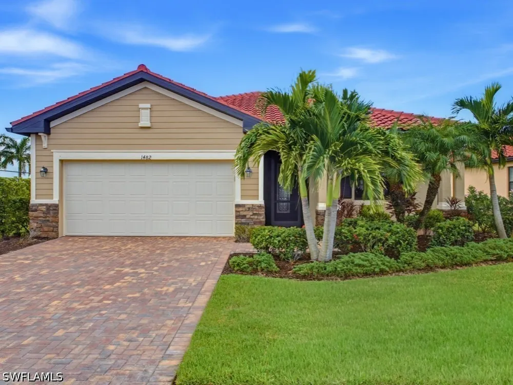 Santiago Circle Naples, FL 34113