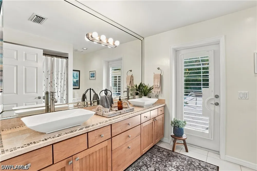 Treasure Cay Lane Bonita Springs, FL 34135