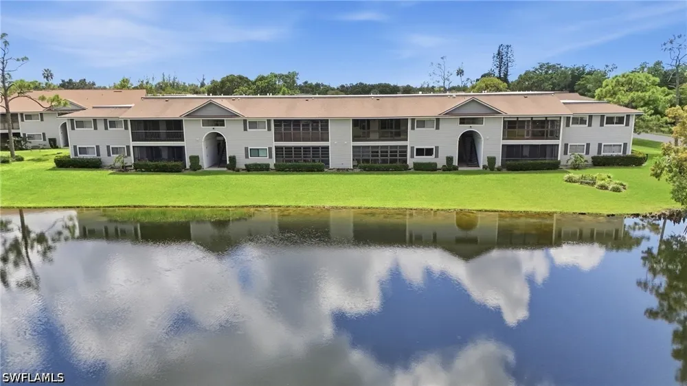 Summerlin Woods Drive #6 Fort Myers, FL 33919