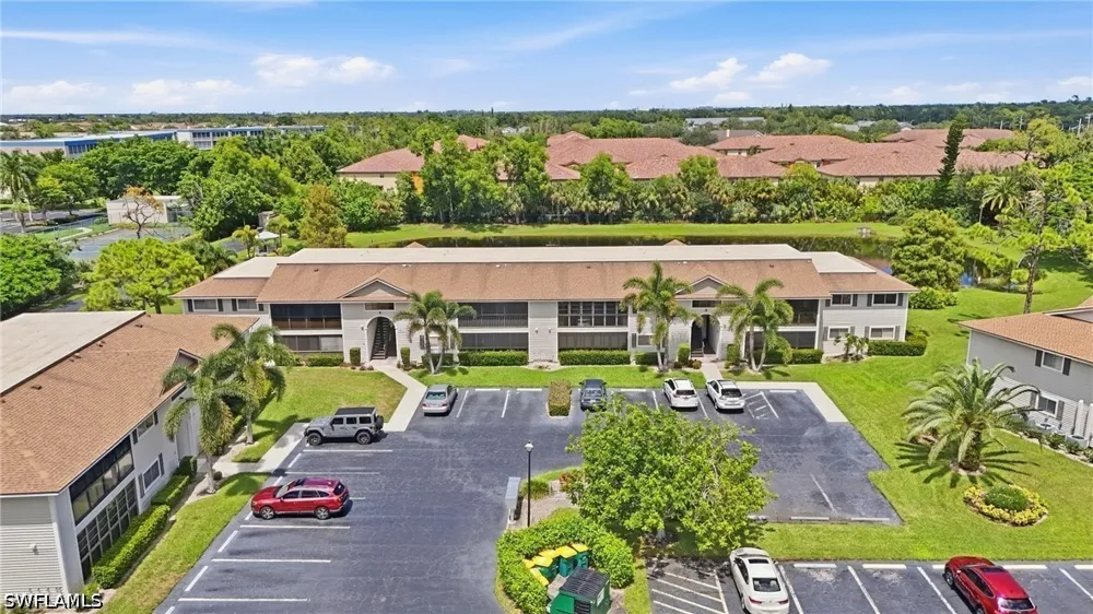 Summerlin Woods Drive #6 Fort Myers, FL 33919