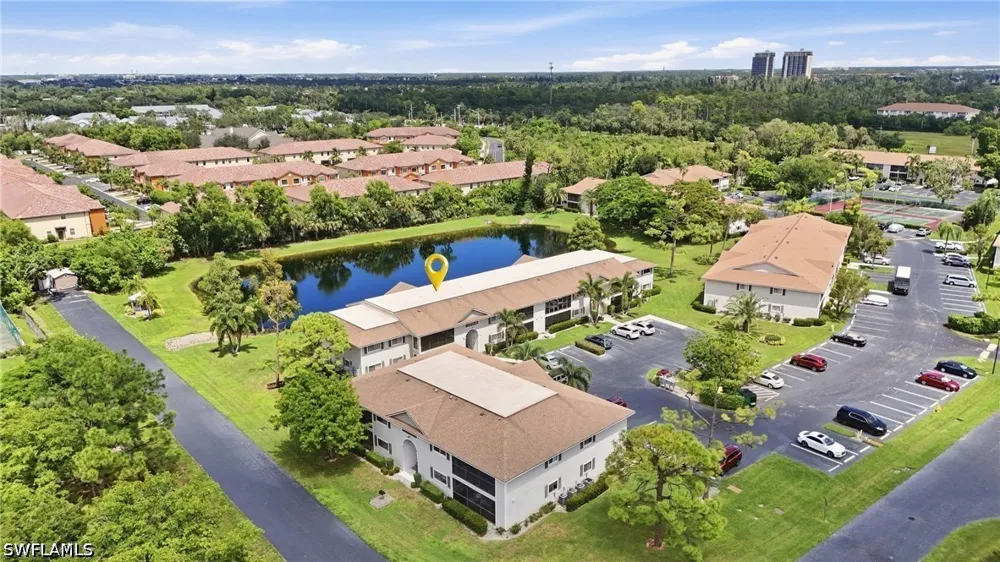 Summerlin Woods Drive #6 Fort Myers, FL 33919