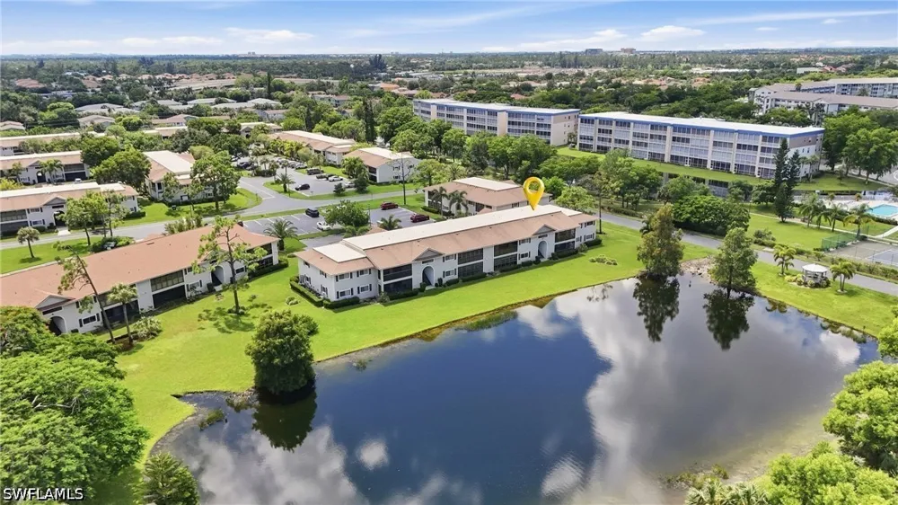 Summerlin Woods Drive #6 Fort Myers, FL 33919