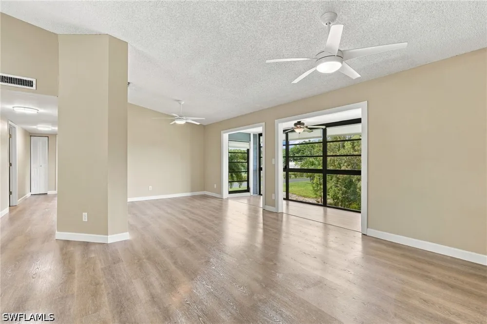 Summerlin Woods Drive #6 Fort Myers, FL 33919