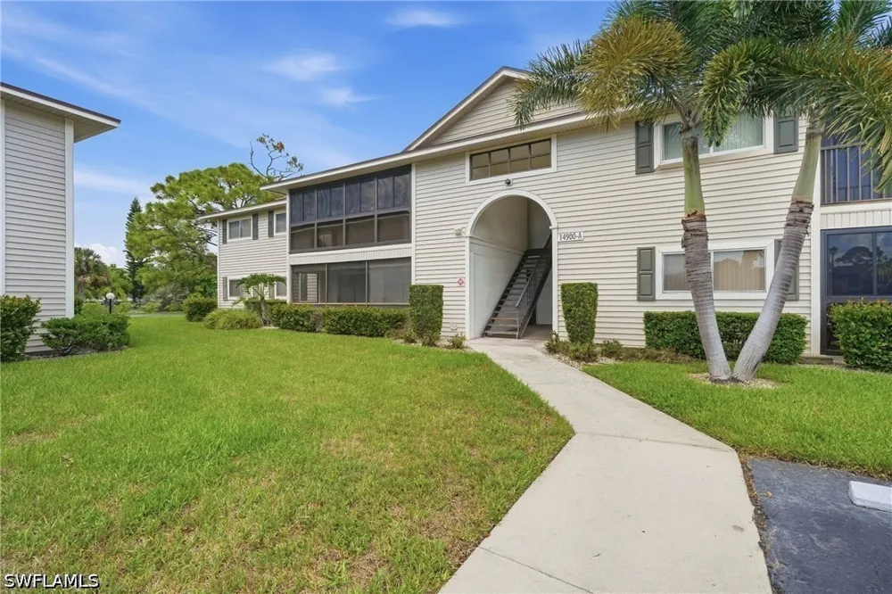 Summerlin Woods Drive #6 Fort Myers, FL 33919