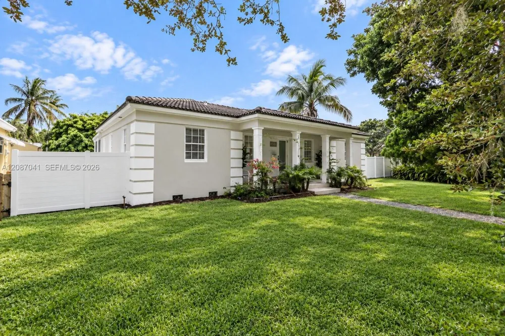 1516 Jefferson St Hollywood, FL 33020