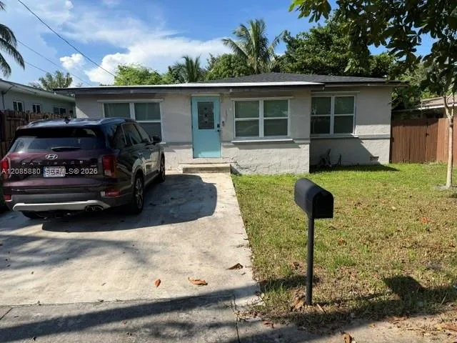 1157 NE 112th St Miami, FL 33161