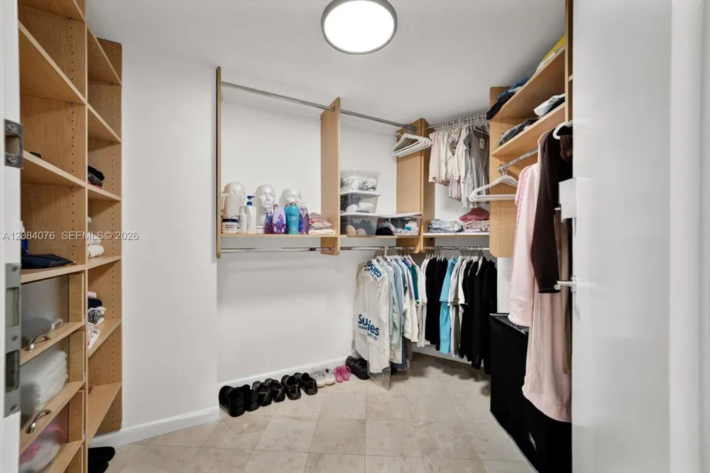 18911 Collins Ave #606 Sunny Isles Beach, FL 33160