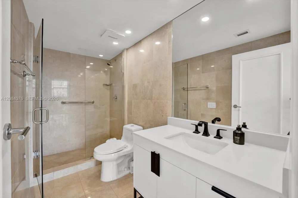 18911 Collins Ave #606 Sunny Isles Beach, FL 33160