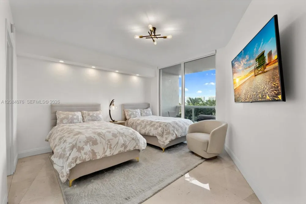 18911 Collins Ave #606 Sunny Isles Beach, FL 33160