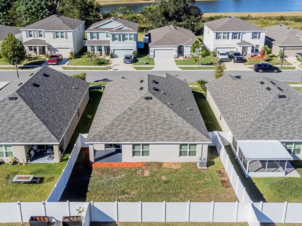 13748 WINEBERRY DRIVE Dade City, FL 33525