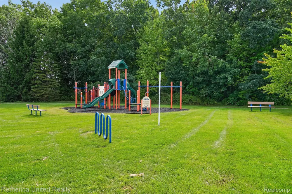 4119 Kirkway Court Genoa Township, MI 48843