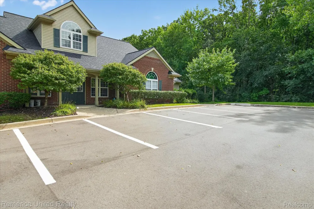 4119 Kirkway Court Genoa Township, MI 48843