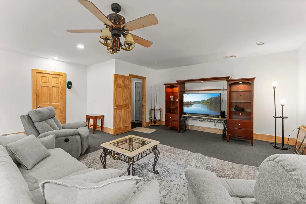 11397 274th Avenue NW Zimmerman, MN 55398