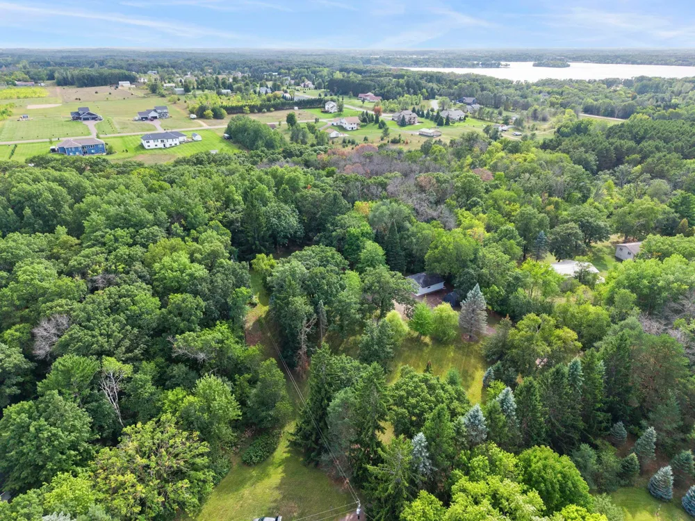 11397 274th Avenue NW Zimmerman, MN 55398