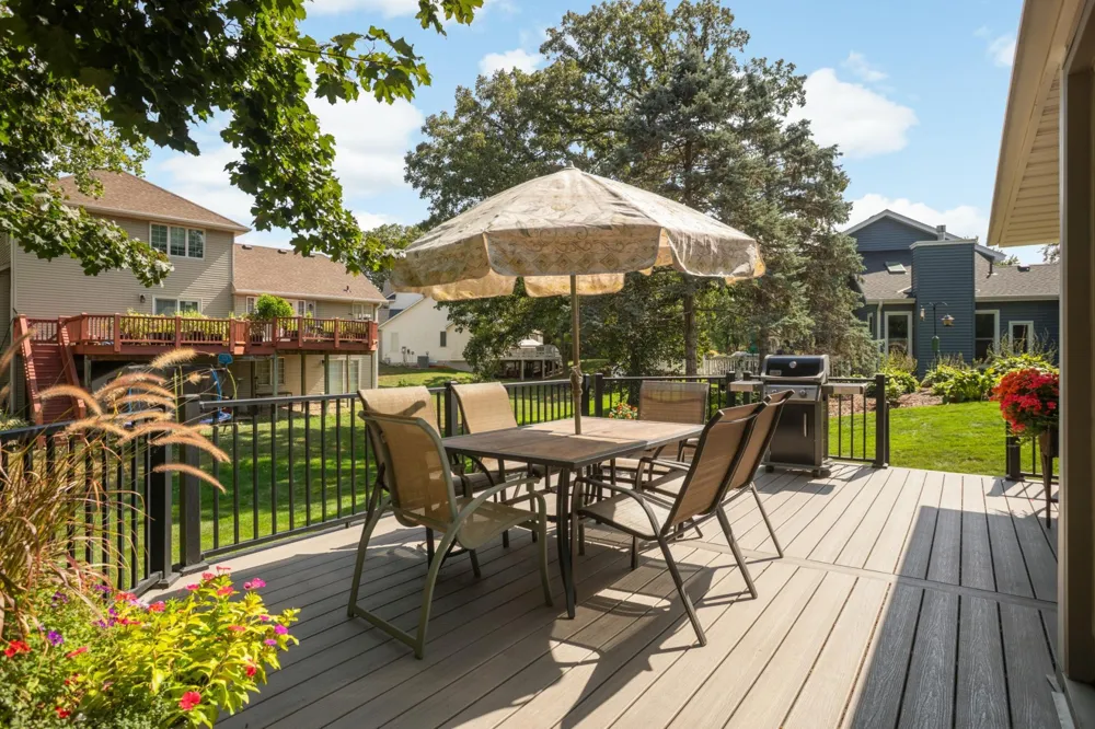 3266 Rolling Hills Drive Eagan, MN 55121