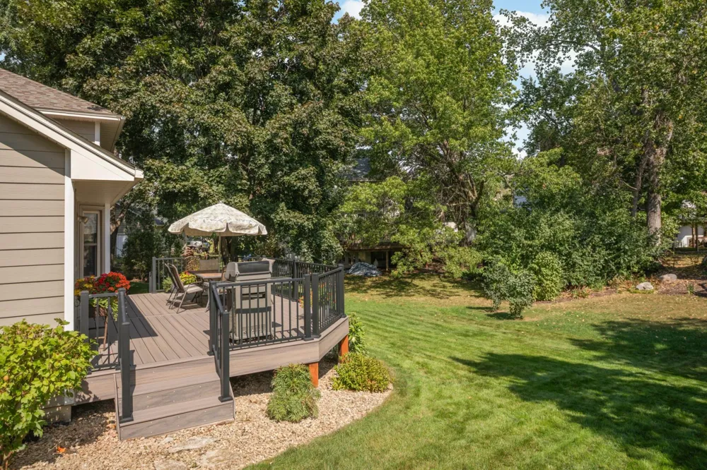 3266 Rolling Hills Drive Eagan, MN 55121