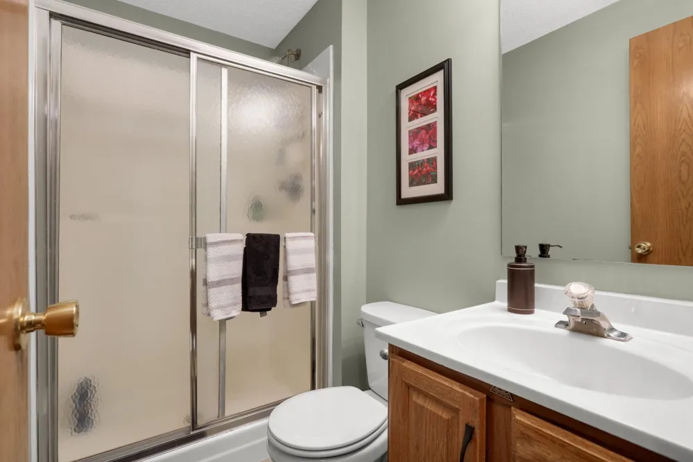 3266 Rolling Hills Drive Eagan, MN 55121