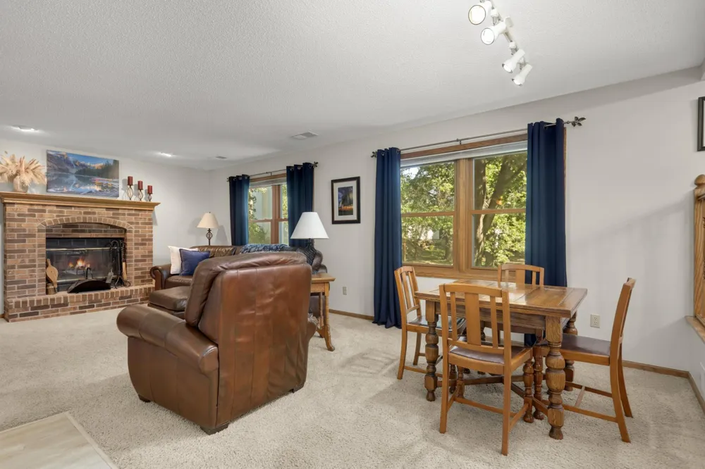 3266 Rolling Hills Drive Eagan, MN 55121