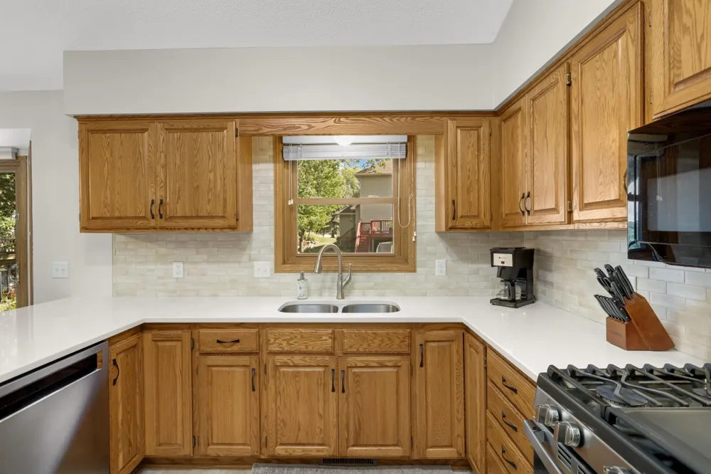 3266 Rolling Hills Drive Eagan, MN 55121