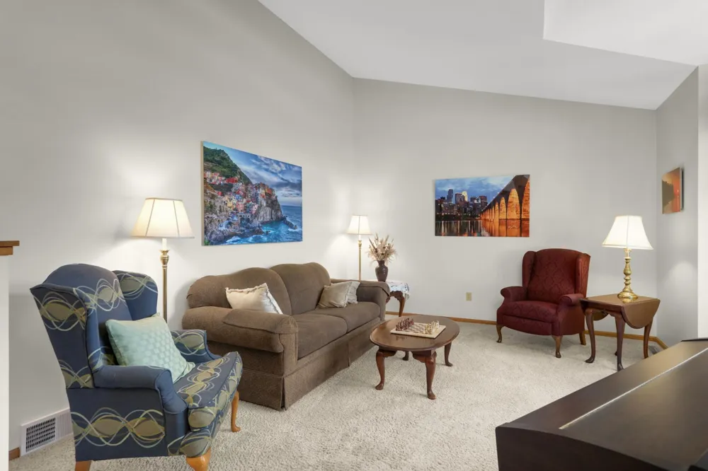 3266 Rolling Hills Drive Eagan, MN 55121
