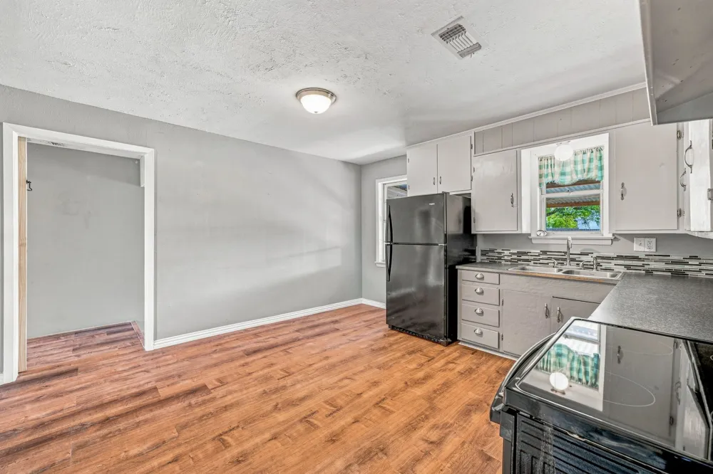 1397 Estes Street Stephenville, TX 76401