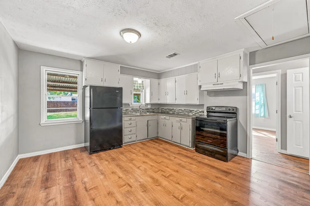 1397 Estes Street Stephenville, TX 76401