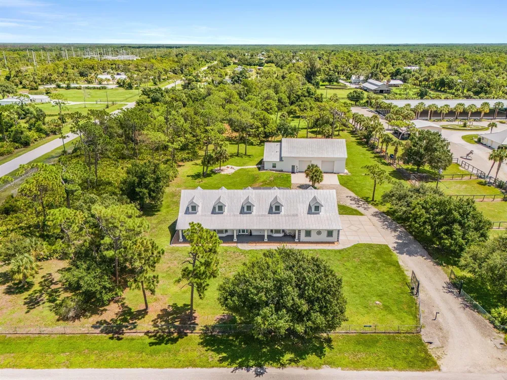 688 PALOMINO TRAIL Englewood, FL 34223