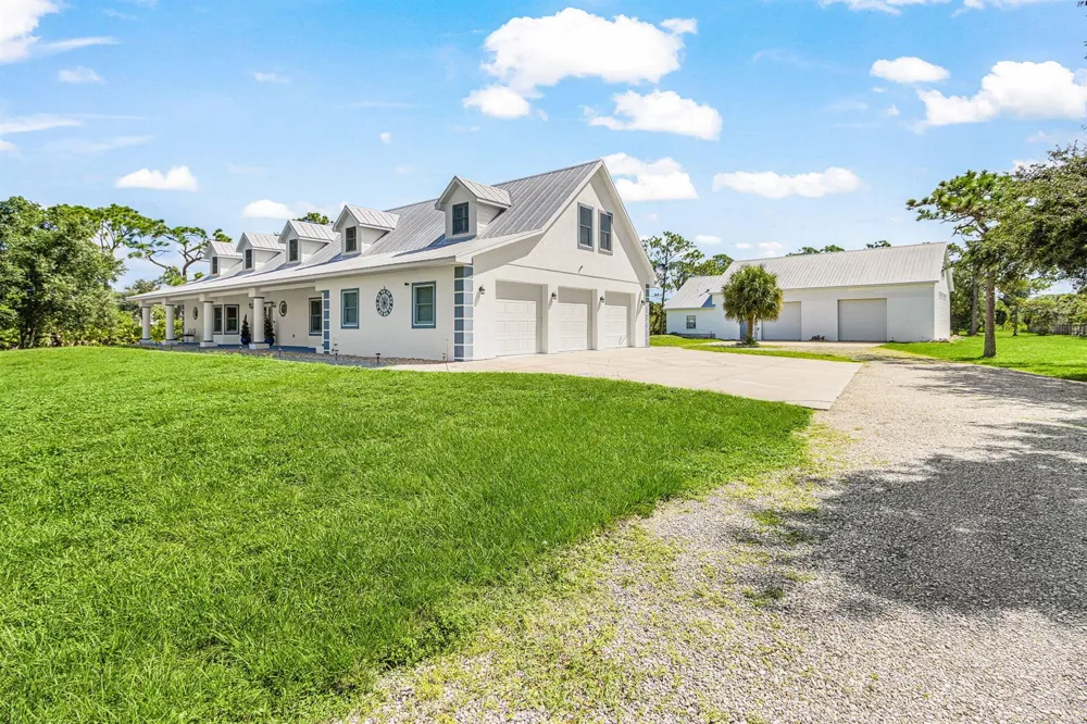 688 PALOMINO TRAIL Englewood, FL 34223