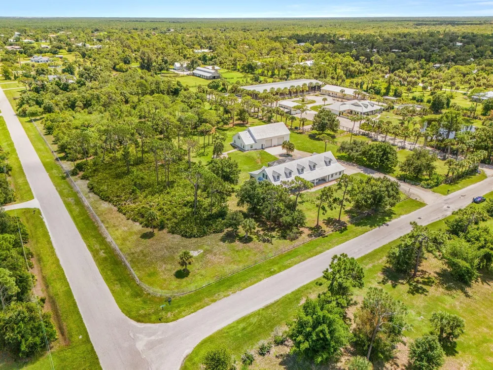 688 PALOMINO TRAIL Englewood, FL 34223