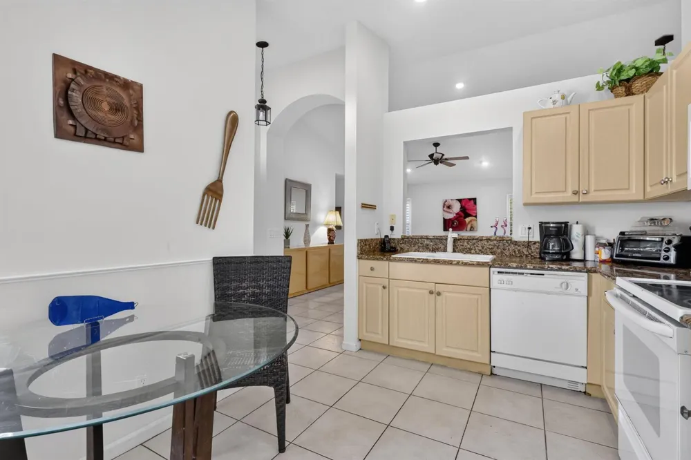 7203 Whitfield Avenue Boynton Beach, FL 33437