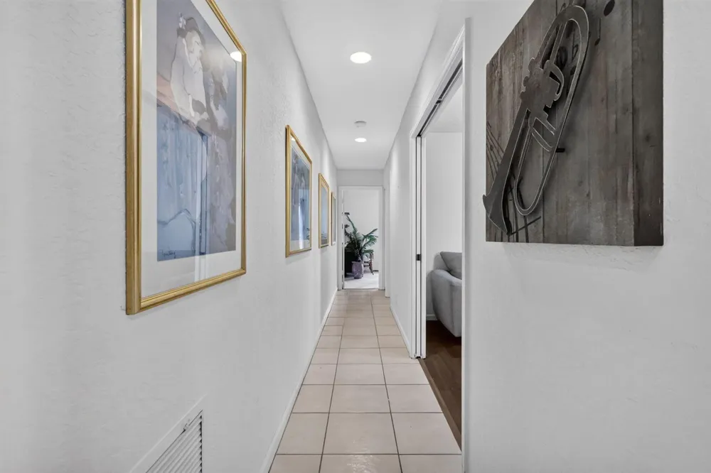 7203 Whitfield Avenue Boynton Beach, FL 33437