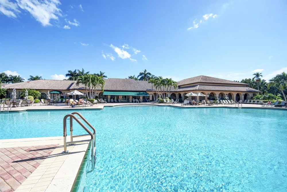 7203 Whitfield Avenue Boynton Beach, FL 33437