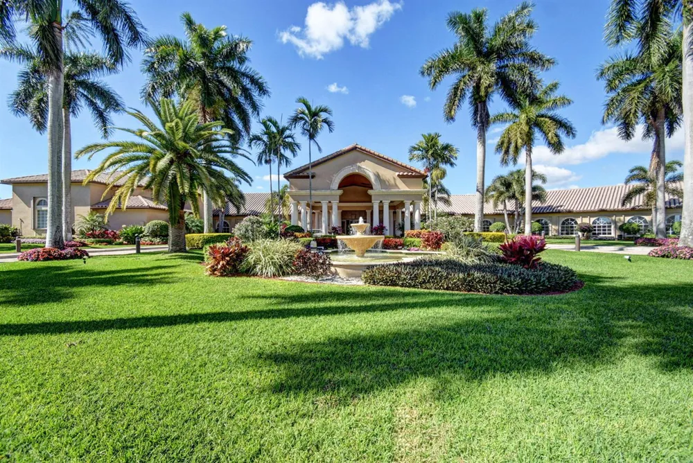 7203 Whitfield Avenue Boynton Beach, FL 33437