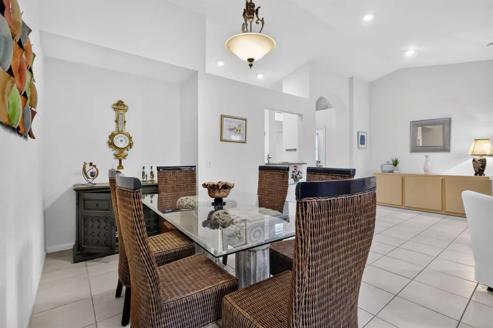 7203 Whitfield Avenue Boynton Beach, FL 33437