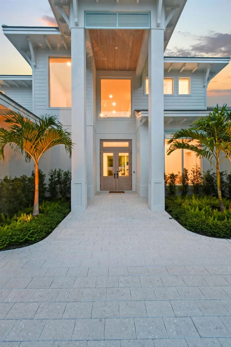 192 RIVER DRIVE Tequesta, FL 33469