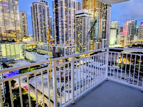 850 MIAMI AVENUE #W-2202