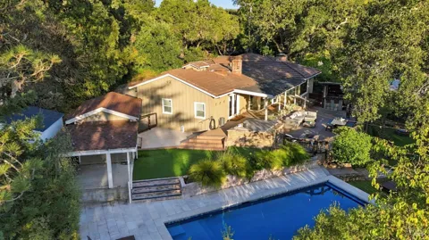 50 Oakcrest Court