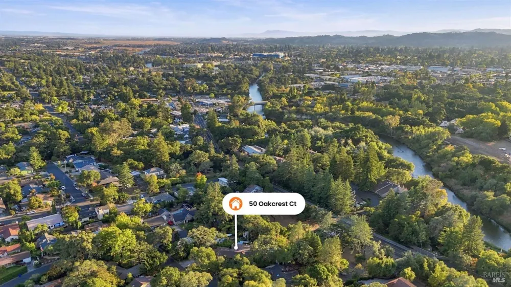 50 Oakcrest Court Napa, CA 94558