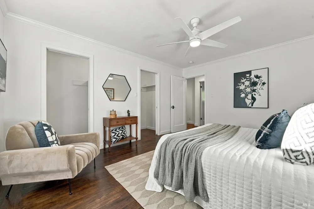 50 Oakcrest Court Napa, CA 94558