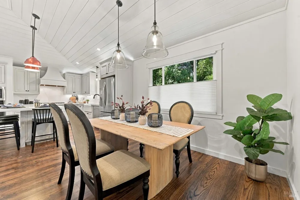 50 Oakcrest Court Napa, CA 94558