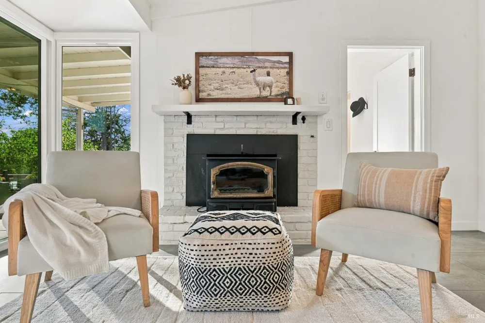 50 Oakcrest Court Napa, CA 94558