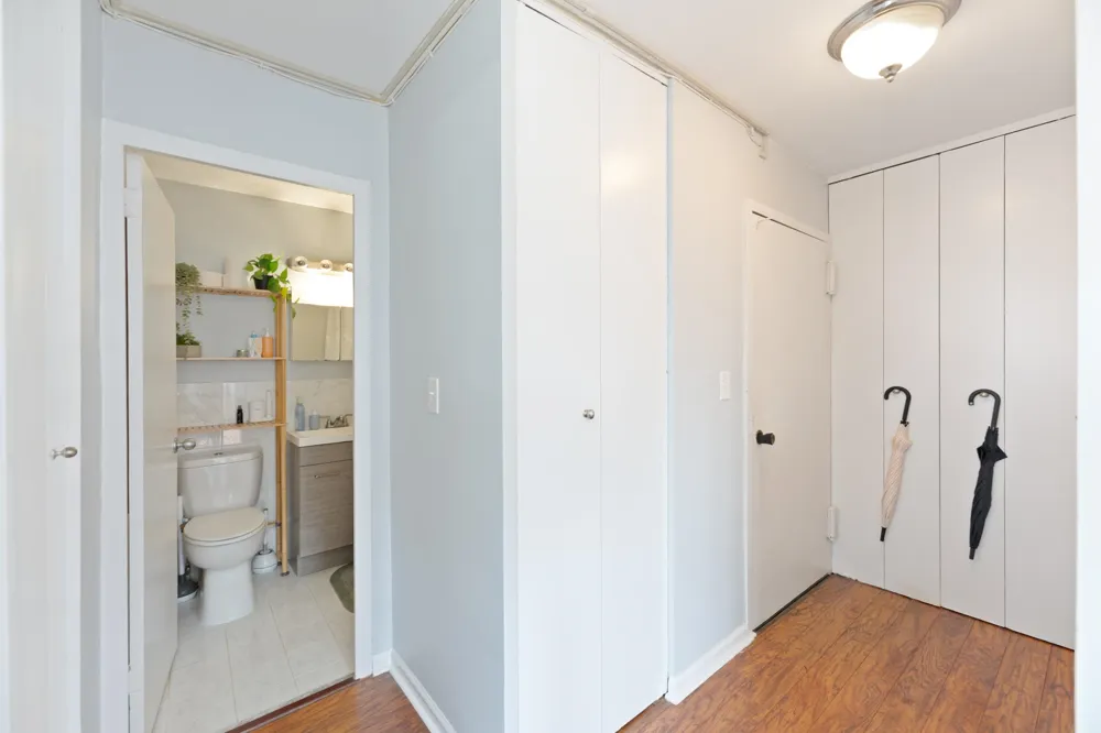 135 MONTGOMERY ST Jersey City, NJ 07302