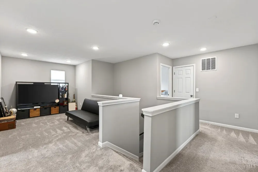 5518 Pacific Crest Lane Fairfield, OH 45011