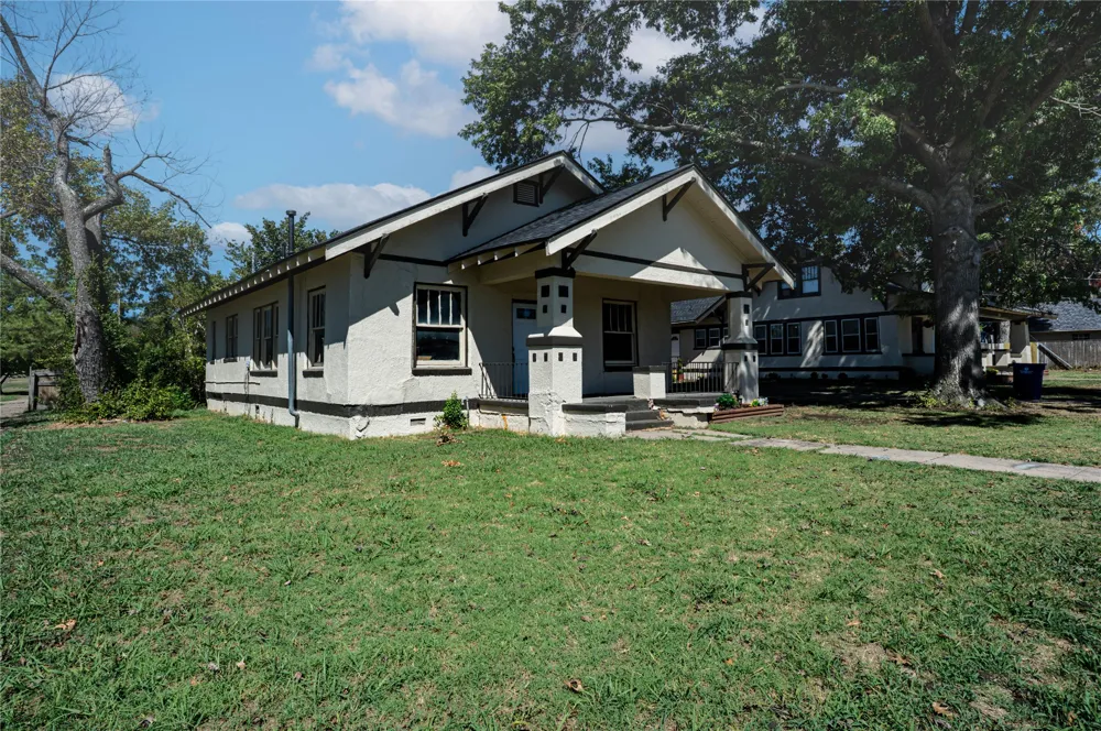 125 W 15th Street Pawhuska, OK 74056